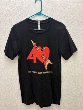 Hanes Black Tom Petty and The Heartbreakers 40th Anniversary Graphic Tee